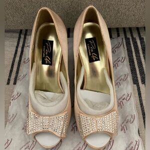 Pinup Couture Champagne Crystal Bow Heels